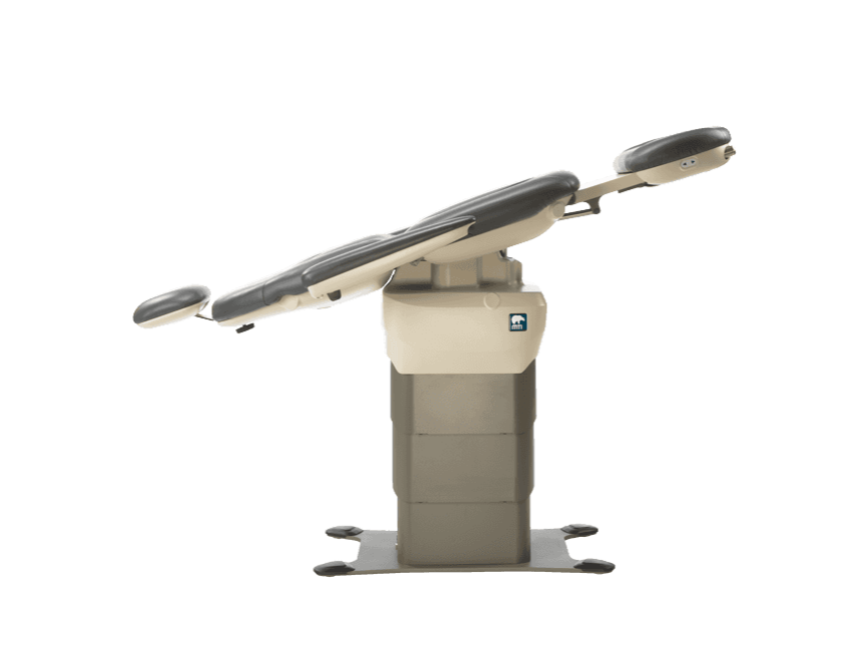 MTI 550 Procedure Chair, Mobile Base, 100-240V Rear Steer