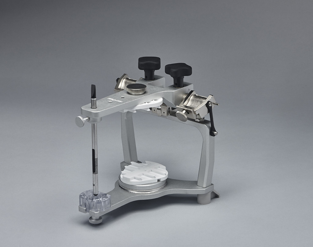 Whip Mix -Model 2240Q Articulator with Magnetic Mounting System