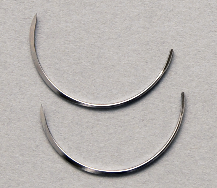 Aspen Richard-Allan™ Needle 1/2 Circle, Reverse Cutting Lanes, Cleft Palate, Spring Eye