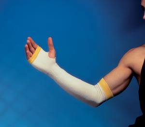 Integra Lifesciences Glen-Sleeve® Arm Protectors, Small/ Medium, 18"-20"L x 3¼"'W, Yellow Band