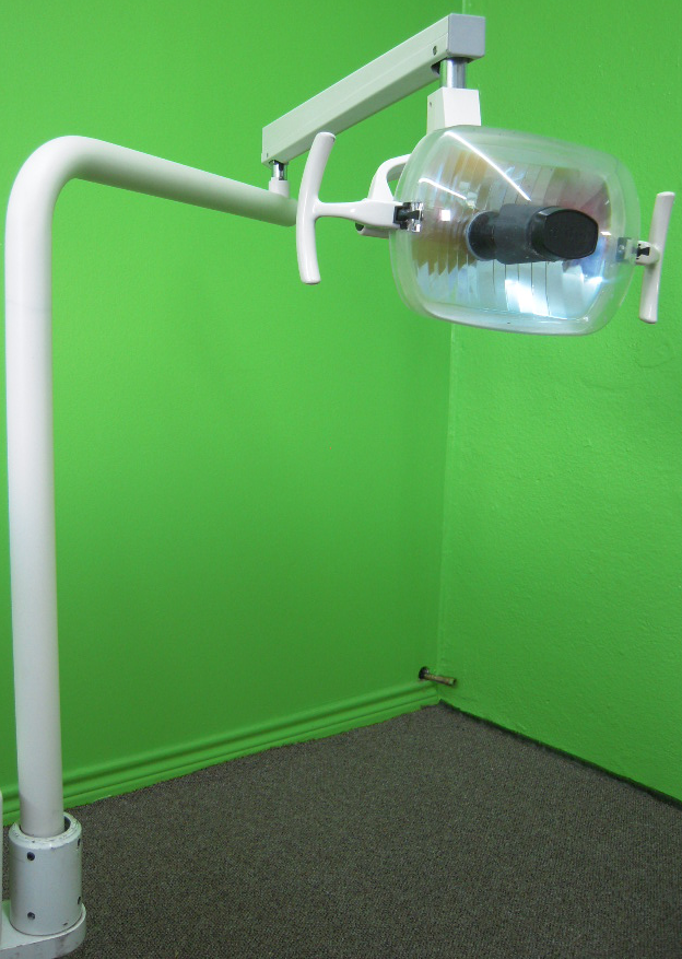 A-dec 6300 Cascade Unit Mount Light