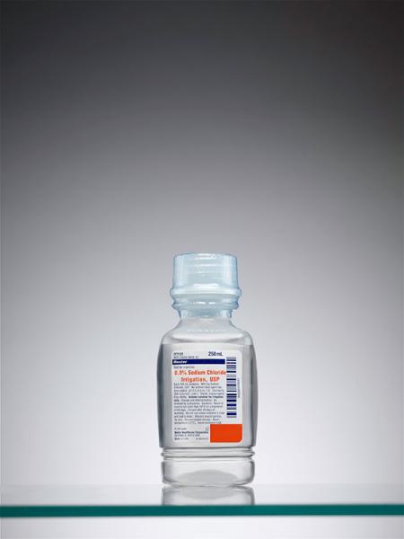 Baxter™ 0.9% Sodium Chloride Irrigation, USP, 250 mL Plastic Pour Bottle