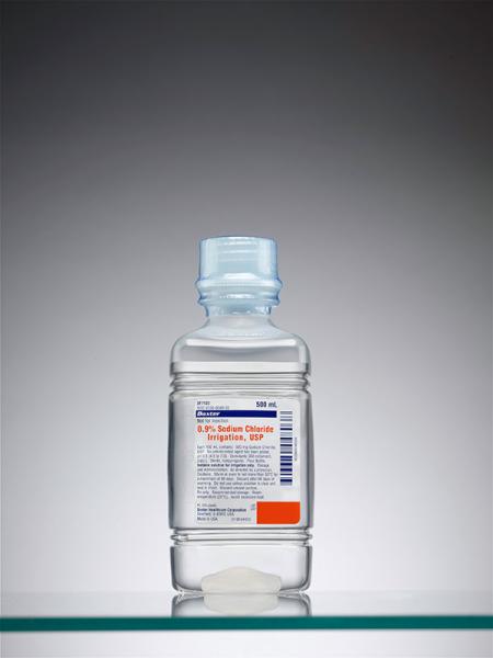 Baxter™ 0.9% Sodium Chloride Irrigation, USP, 500 mL Plastic Pour Bottle