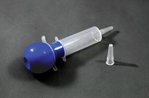 Bulb Irrigation Kit Includes: 500cc Graduated Container, 60cc Bulb Irrigation Syringe, Patient ID Label, Small Tube Adapter, Packaged in a Resealable IV Pole Bag, 30/cs (50 cs/plt)