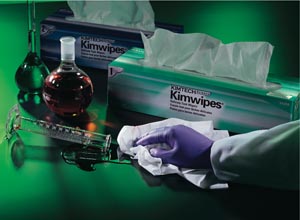 [55092] Halyard Purple Nitrile™ Exam Gloves, Medium, Sterile Pairs