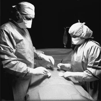 [2040] 3M™ Steri-Drape™ 2 Incise Drapes, Overall 14" x 16"