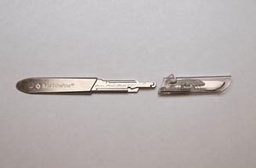 [373921] Aspen Bard-Parker® Protected Blade System, Size 21, Sterile, 50/bx