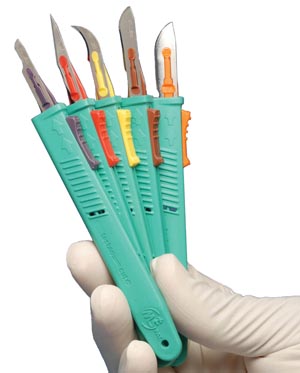 [6008TR-11] Myco Disposable Safety Scalpels Techno-Cut Plus & #11 Blade