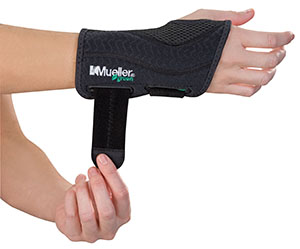 [86273] Mueller® Green Fitted Wrist Brace, Black, Large/X-Large, Right