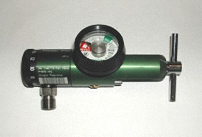 [R1835-15G] MADA Click Regulator (1/2-15 LPM) CGA-870 Yoke w/ DISS Outlet)