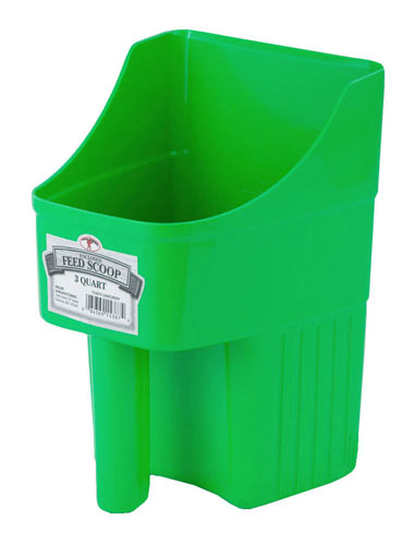 [153874] 3 Quart Plastic Enclosed Feed Scoop