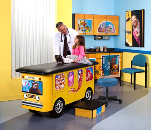 [7020-RR] Zoo Bus, Pediatric Ready Room