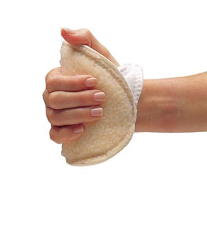 [081292697] Hygenic/Performance Health Palm Protector, Right, 3/pk