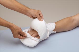 [2811] Posey Hand Control Mitt, Peek-A-Boo, One Size Fits Most, Hook and Leep Closure, w/o Straps, No Finger Seperators, Double Padded, Nylon, White
