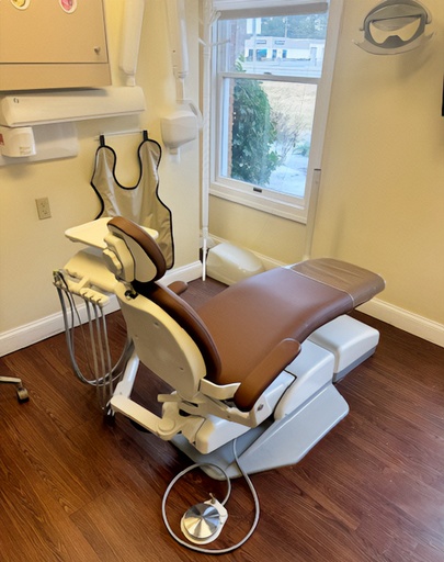 [DEMO-ADE-OPER05-RRDLV] A-dec Rear Radius Hygiene Operatory Package